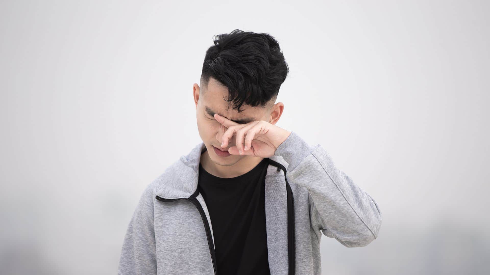 Air Pollution Effects on Eyes: Causes of Itching and Burning and Safety Health Tips