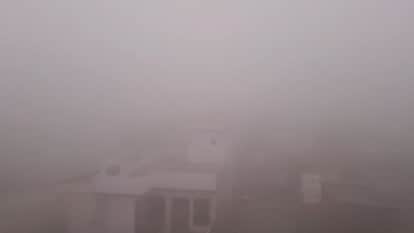 dense fog in punjab Visibility reduced to 10 meters fog alert issued for 18 districts