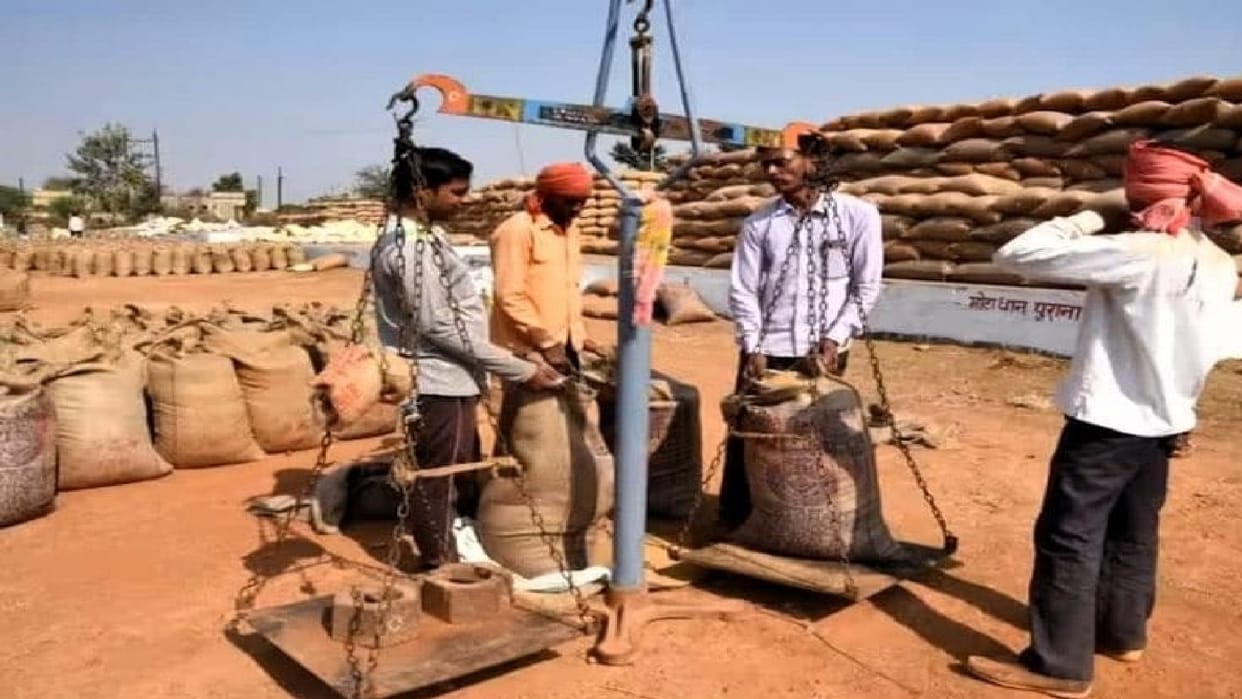 87 lakh tonnes of paddy procured through 17.24 lakh tokens so far, Rs 7,771 crore paid farmers in Chhattisgarh