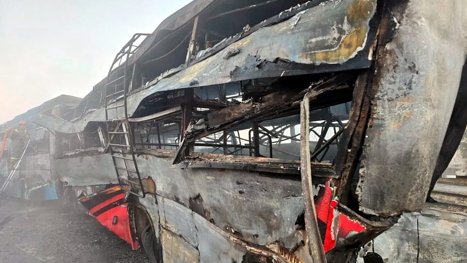 Shikohabad resident Shailendra narrated his ordeal of the Yamuna Expressway accident
