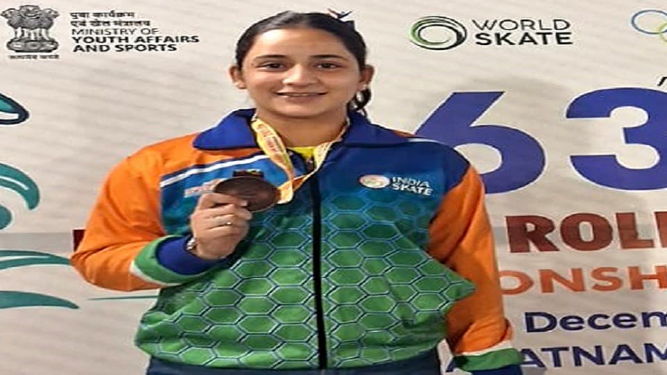 Sarika Sharma won bronze in the 63rd National Roller Hockey Championship