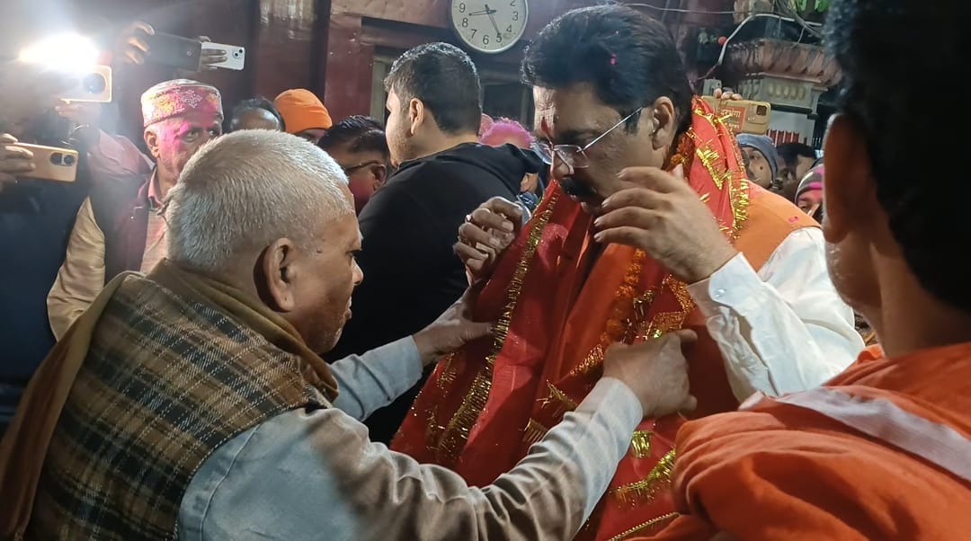संजय सरावगी ने श्यामा माई मंदिर में टेका माथा।