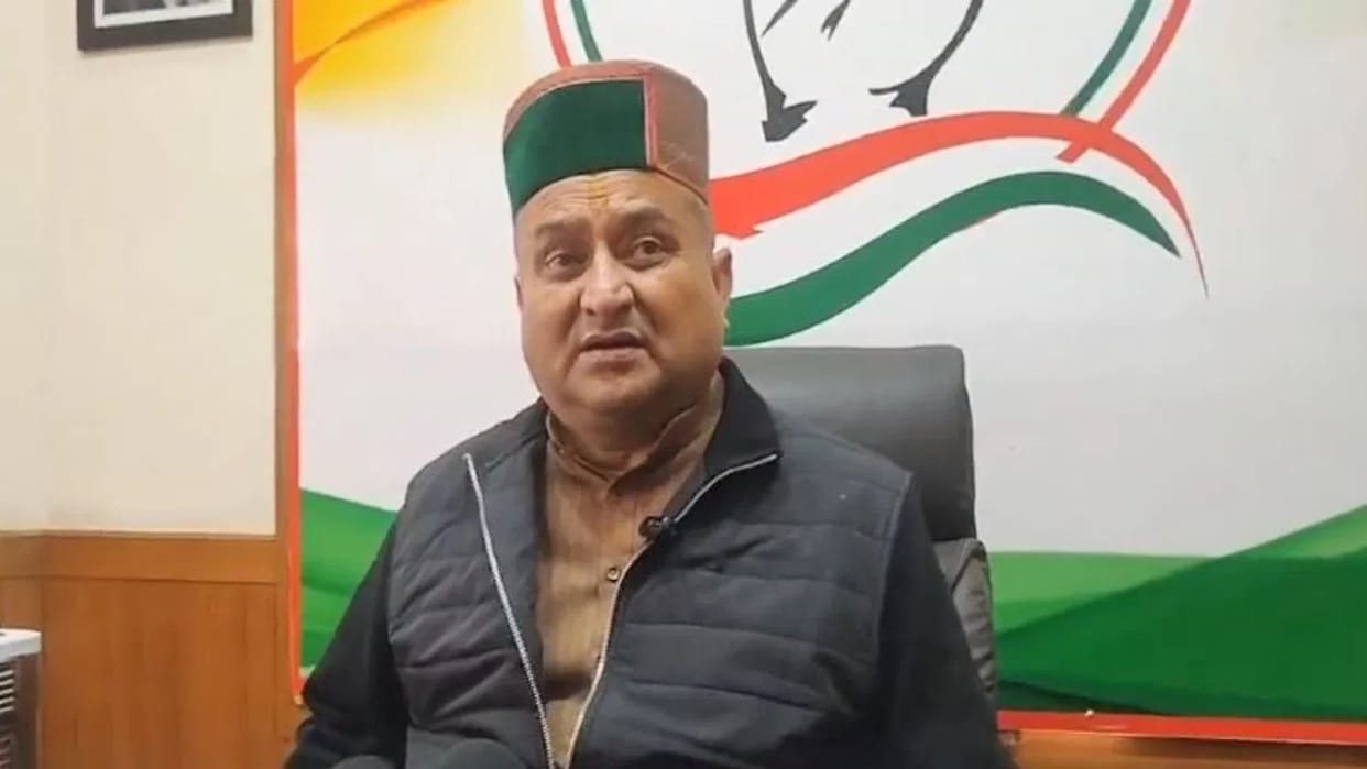 Vinay Kumar announced on stage, saying that Congress district presidents will be removed if they fail to perfo