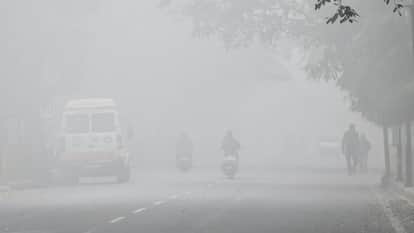 Weather: There is dense fog, drive carefully. Vehicles have been stopped at several places in Moradabad