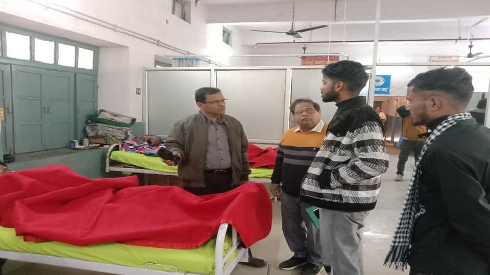 Yamuna Expressway accident mother sacrifice threw children out of burning bus painful story