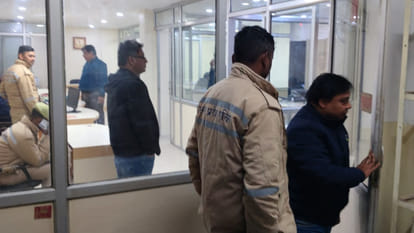 Income Tax raids at four places in Gorakhpur division