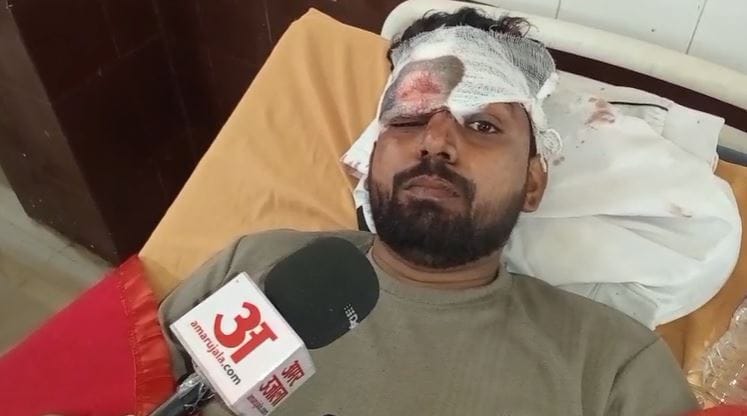 Yamuna Expressway accident Morning Alert Sparks Chaos as 43 Injured Rush to Hospital
