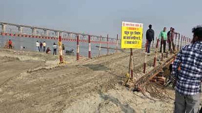 JCB operator assaulted at Magh Mela, work on pontoon number two halted