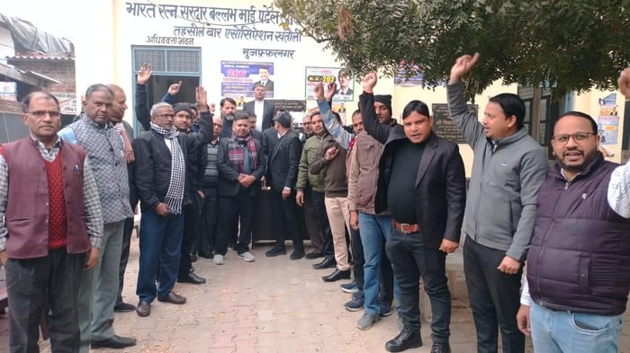 Historic Shutdown in Meerut Demanding High Court Bench, Markets Closed, OPD Services Suspended