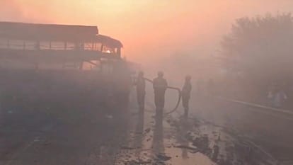 Mathura accident on expressway An argument that followed a collision between two cars led to horrific accident