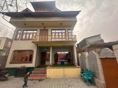 The drug trafficker's property worth one crore rupees has been seized.