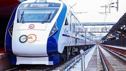 Vande Bharat Express train and many trains running late due to fog in Varanasi