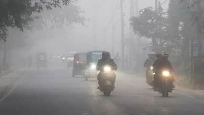 Fog wreaks havoc in UP Bareilly on orange alert for three days, Kheri also reels under dense fog