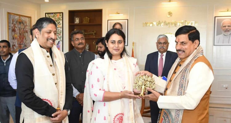 Bihar News: बिहार-मध्यप्रदेश के बीच खेल सहयोग को लेकर अहम बैठक, खिलाड़ियों के प्रशिक्षण और ढांचे पर बनी सहमति