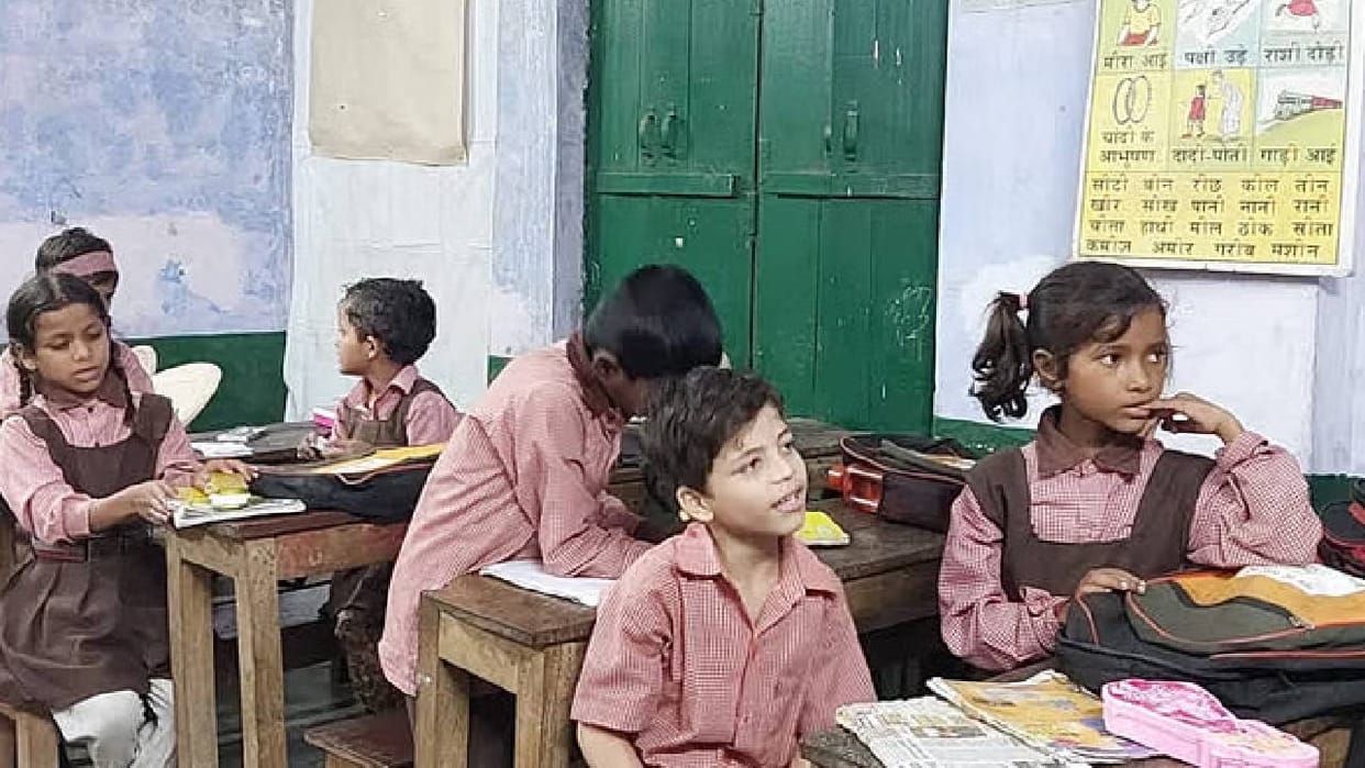 UP: Several districts, including Gonda, lag behind in digital attendance for students; the Basic Education Dep