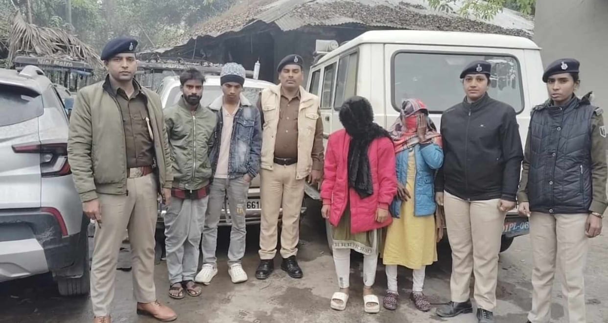 vaishali liquor smuggling car seizes 478 tetra pack four arrested