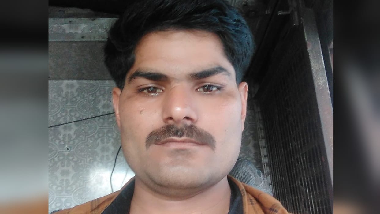 Nawabganj truck driver, who was going to Karnataka with goods, was shot dead