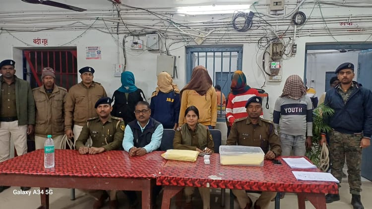 Bihar Crime: छापेमारी कर ड्रग्स सिंडिकेट का भंडाफोड़, पश्चिम बंगाल के तस्करों समेत पांच आरोपी गिरफ्तार