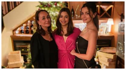 Christmas celebration Comes Early For alia bhatt Shaheen and Soni Razdan