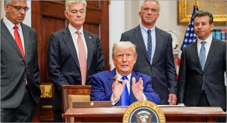 टैरिफ नीति पर बुरे फंसे ट्रंप: रिफंड पर न्यूयॉर्क कोर्ट का बड़ा फैसला, जज बोले- कंपनियों को लौटाया जाएगा पैसा