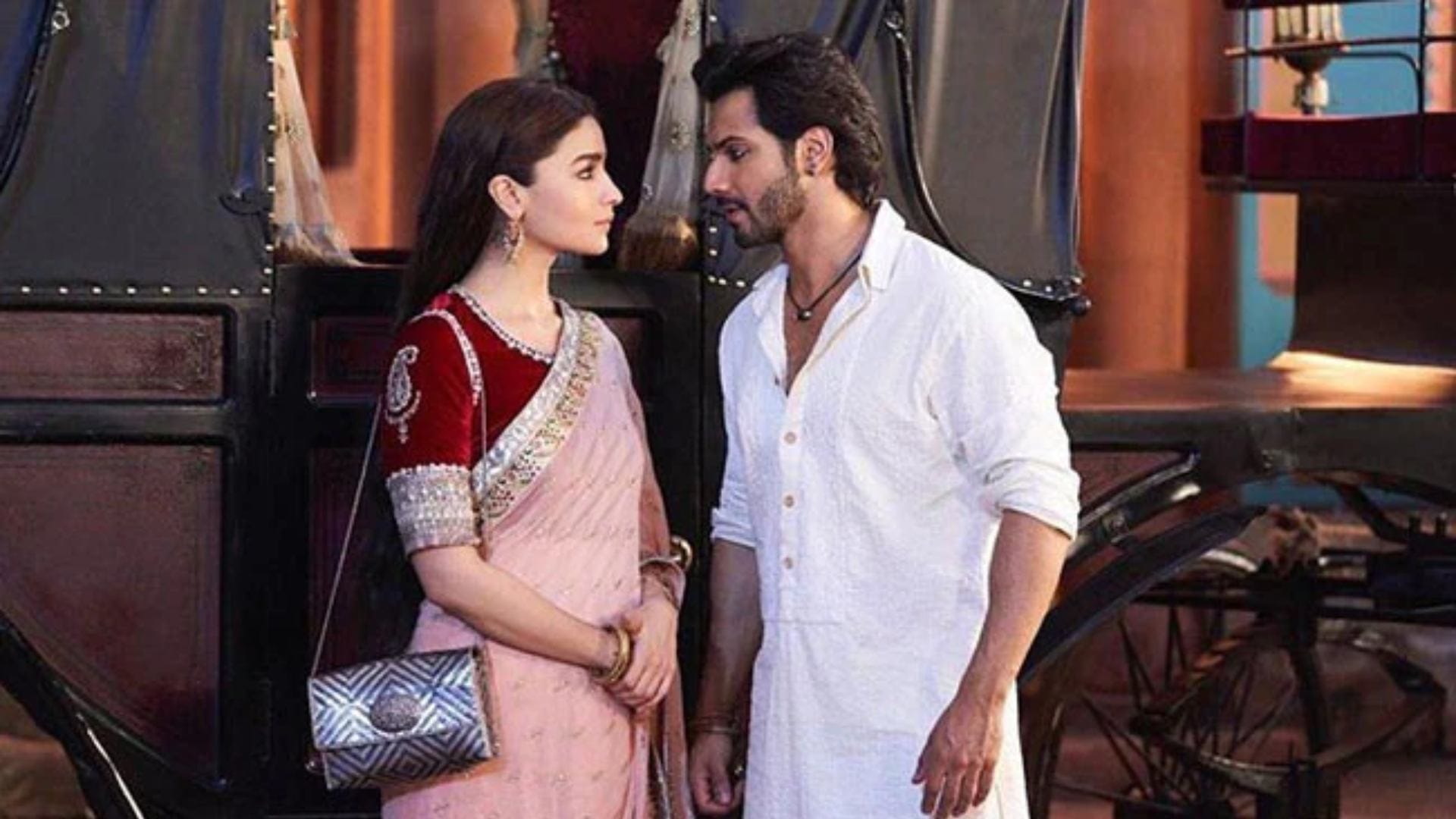 Famous Bollywood Onscreen Couples Who Never Dated In Real Life Shahrukh Kajol to Saif Ali Khan Rani Mukerji