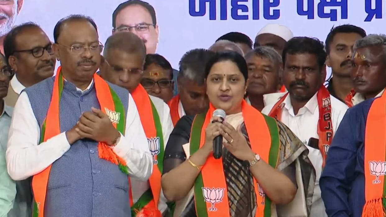 Senior Congress leader Pradnya Satav joins BJP in Maharashtra
