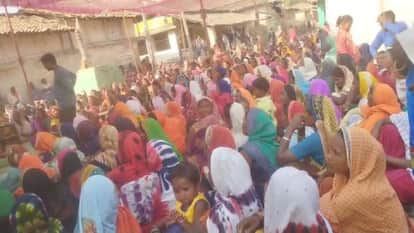 Villagers of Kolga remain adamant over coal cutting issue people from 6 surrounding villages held a meeting ca