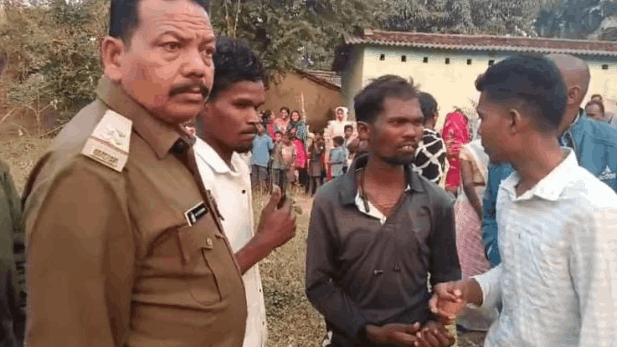 Villagers attacked excise team in Korba