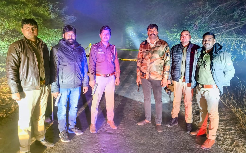 Agra Late-Night Encounter: Chain Snatcher Shot in Leg, Another Arrested
