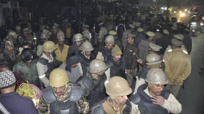 Former IPS officer Amitabh Thakur appeared before Special CJM Court in Varanasi