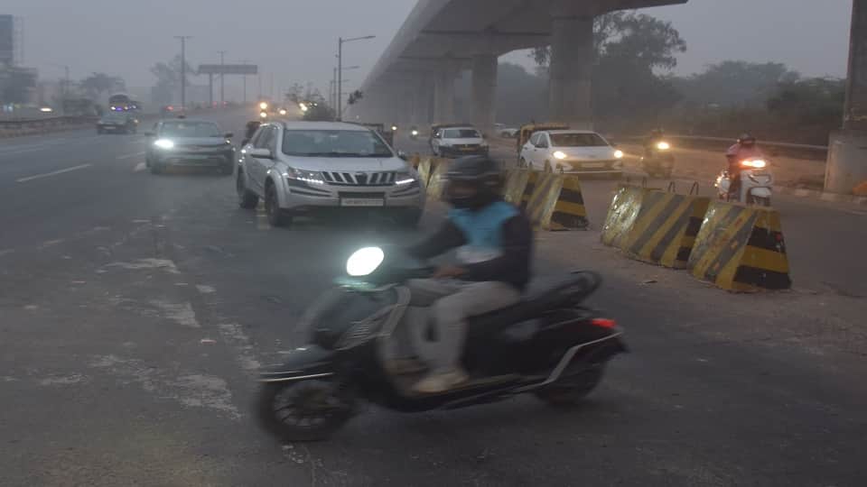 Highways Turn Death Traps in Agra: Broken Roads Illegal Cuts and Poor Lighting Raise Accident Risk