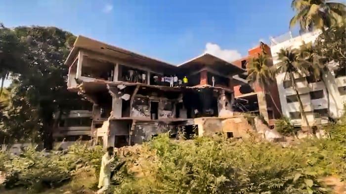 bangladesh unrest photos protest in tripura mob lynching dhaka osman hadi death