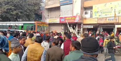 Roadways Bus Crushes Two Bikers to Death Near Medical College in Etah