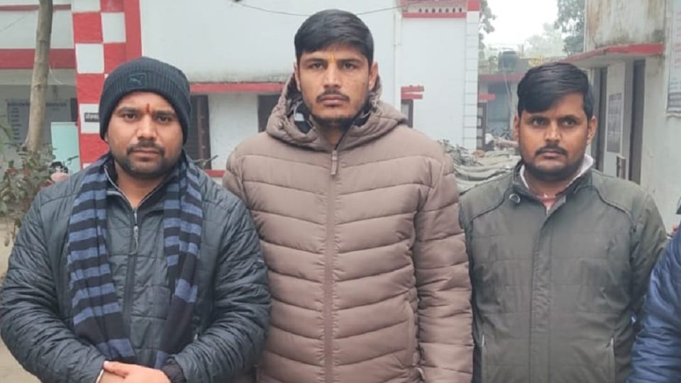 Bijnor: Three arrested in smuggling of codeine cough syrup, one accused is teacher in Punjab Edu Department