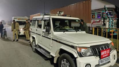 Challans issued for vehicles parked on the roadside in haldwani