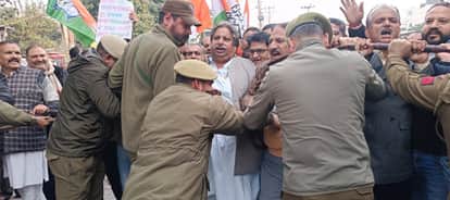 In the National Herald case, the court rejected the ED's charge sheet, and Congress members surrounded the BJP