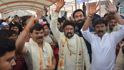 Telugu superstar Nandamuri Balakrishna visited Kashi Vishwanath Temple and offered prayers to Maa Annapurna