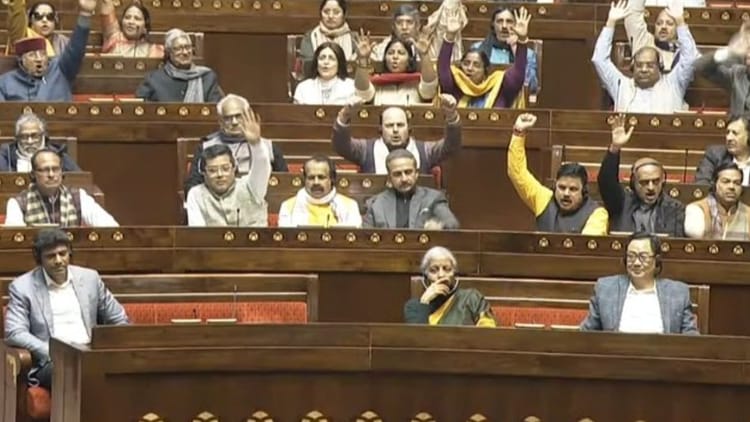 VB-G RAM G Bill: लोकसभा के बाद राज्यसभा में भी पारित हुआ जी राम जी बिल, हंगामे के बीच ध्वनि मत से हुआ पास