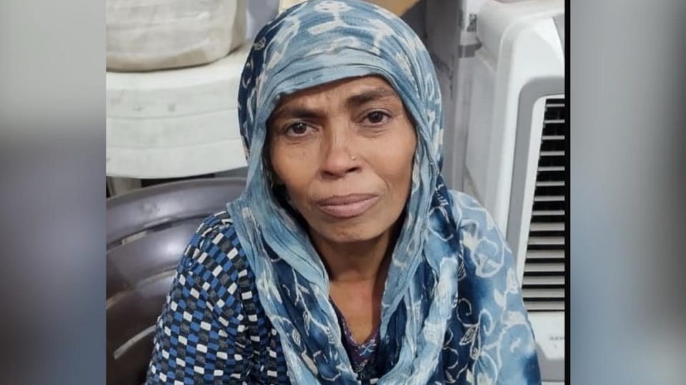 Shamli: Woman attempted self-immolation by pouring petrol on herself in Consolidation Court