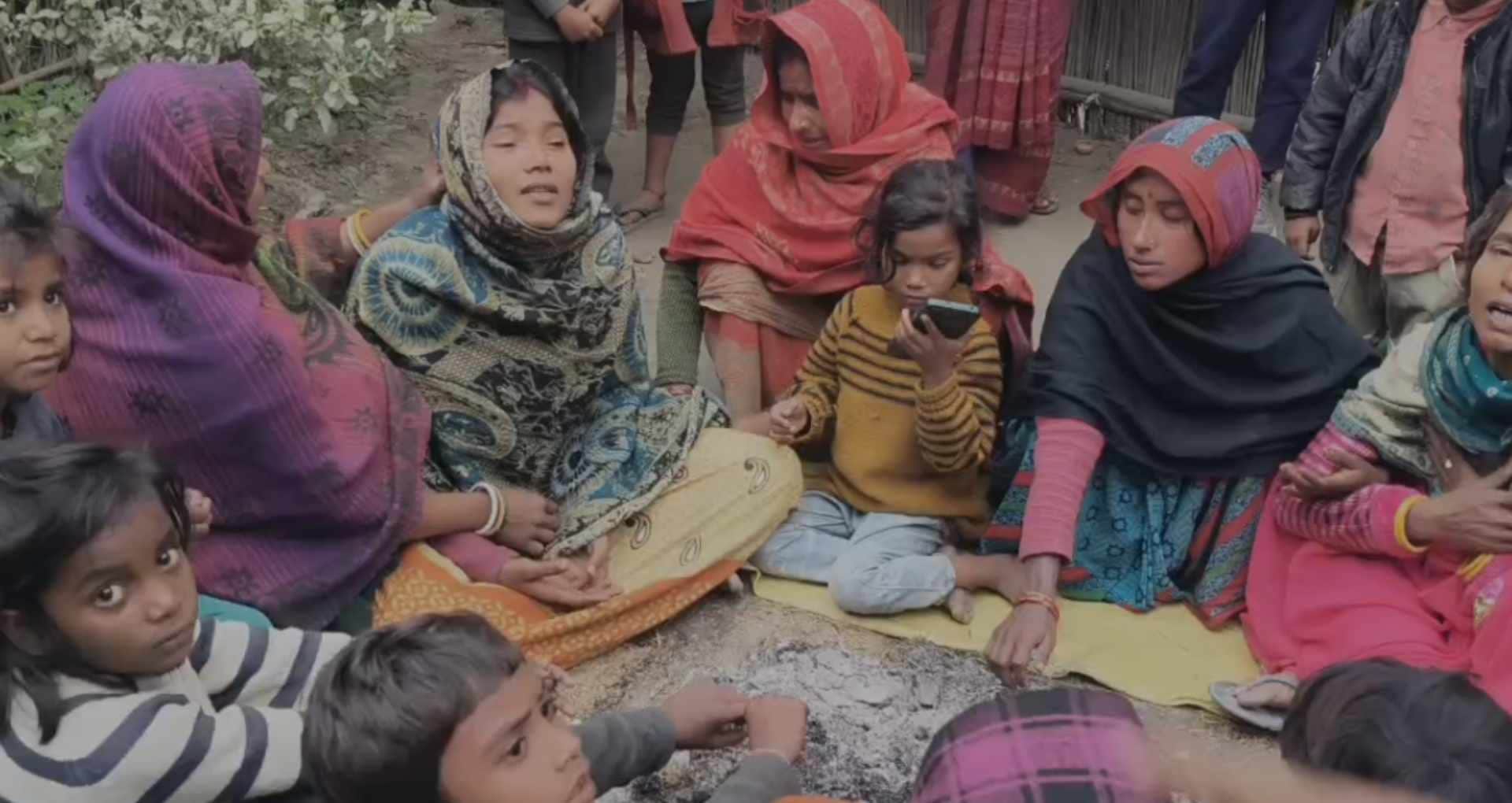 शोकाकुल परिजन