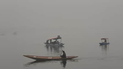 Light snowfall is possible in the valley starting today.
