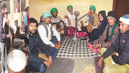 Farmers Protest Continues in Freezing Cold as Meerut Records Coldest Day in 14 Years