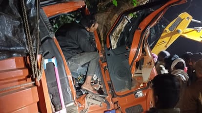 UP Road Accident Kills Four Family Shattered as Parents and Son Die on Moradabad-Agra Highway