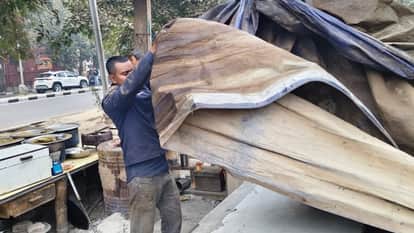 Encroachment in Chandigarh Shopkeepers clash with municipal corporation team