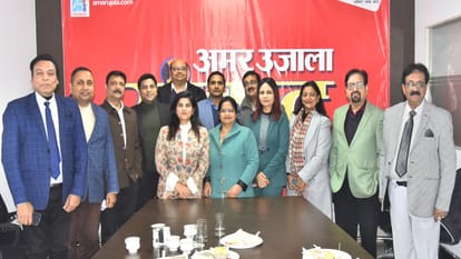संवाद कार्यक्रम में मौजूद शहर के डॉक्टर