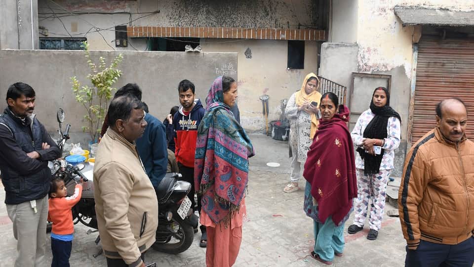 Bullet hit girl head Who playing on roof doctor stitched up wound mistaking minor injury in lucknow
