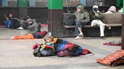 people shivered due to lack of bonfires in public places in haldwani