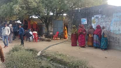 Farrukhabad The innocent childs body lay decomposing amidst a dispute between inlaws and the parents families