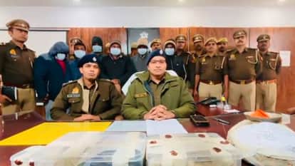 six people including PAC constable arrested for robbing old white metal coins by posing STF officers In Gonda