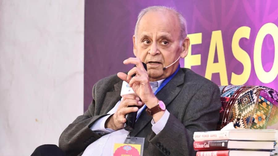 Indore News Former RAW Chief Vikram Sood warns about US influence and advises youth at Lit Chowk